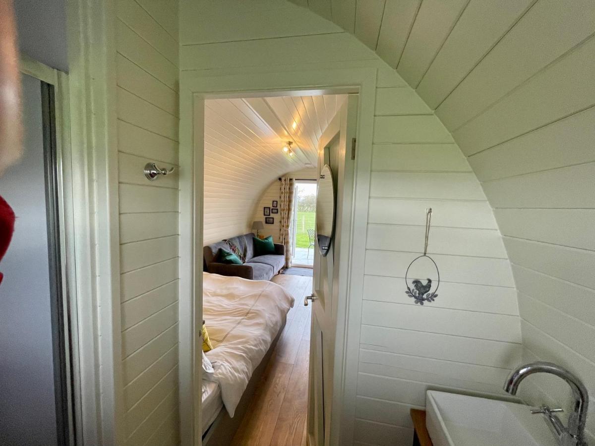 Hotel Abbey Farm Luxury Glamping Rhuddlan Exterior foto